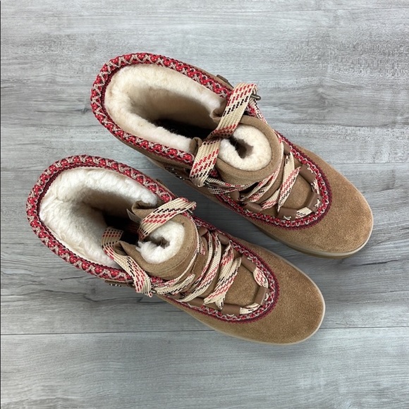 🍁 UGG 🍁 CLASSIC WEATHER HIKER HI BOOTS - Picture 5 of 16